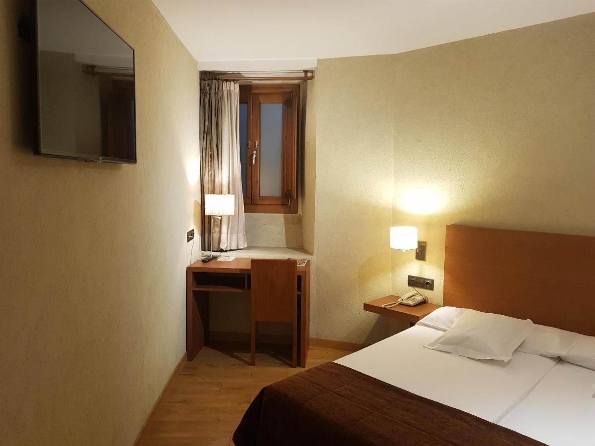 Hotel Las Leyendas Avila Bagian luar foto