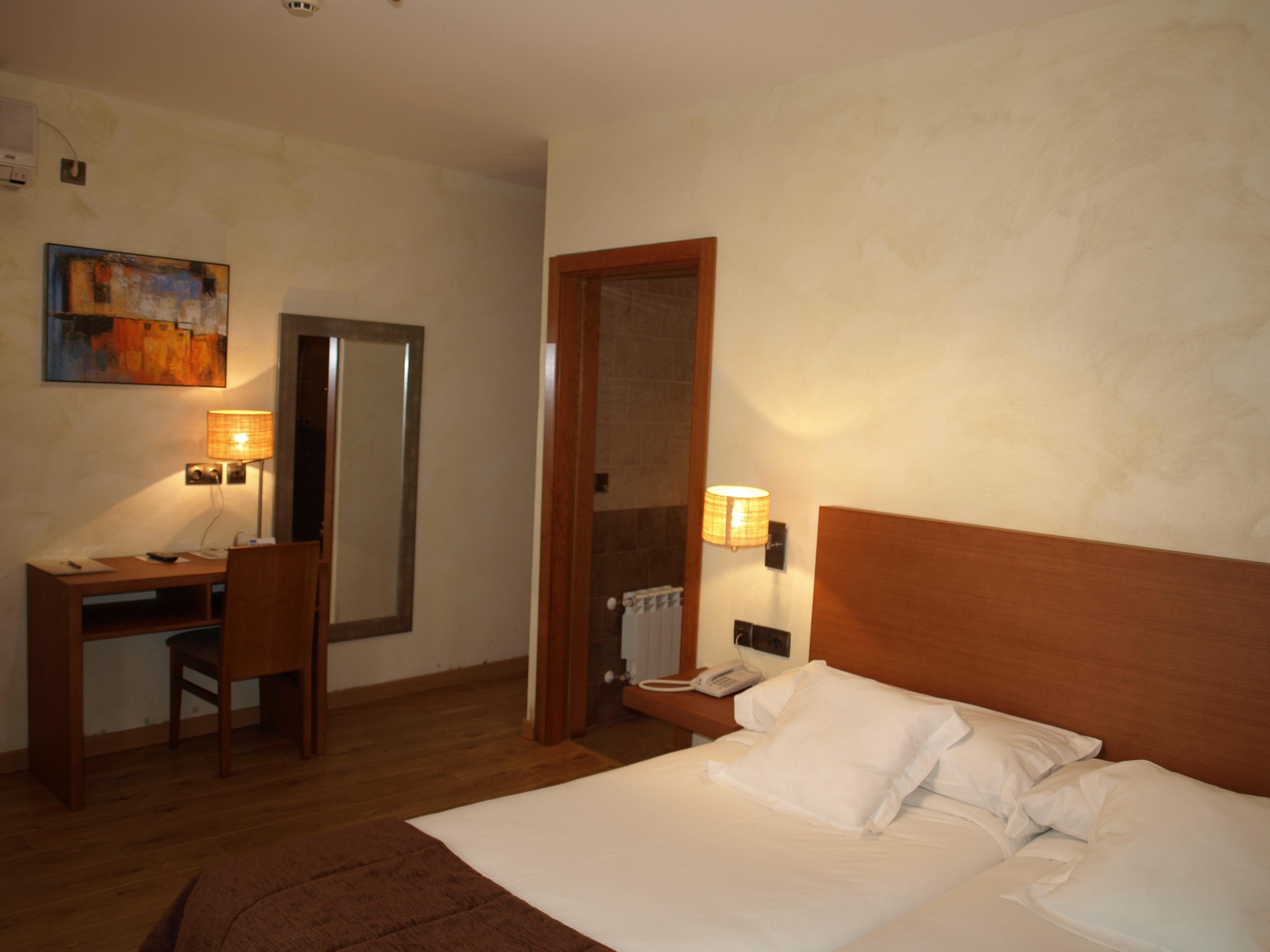 Hotel Las Leyendas Avila Bagian luar foto