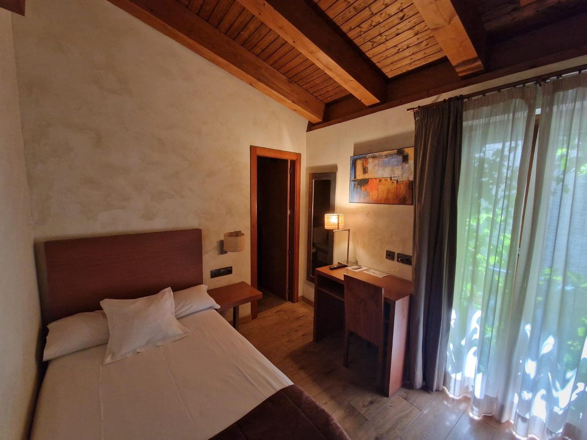 Hotel Las Leyendas Avila Bagian luar foto