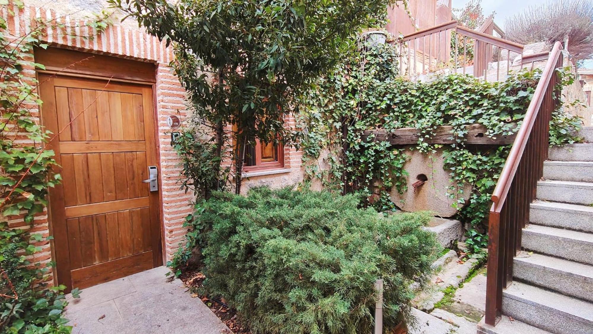Hotel Las Leyendas Avila Bagian luar foto