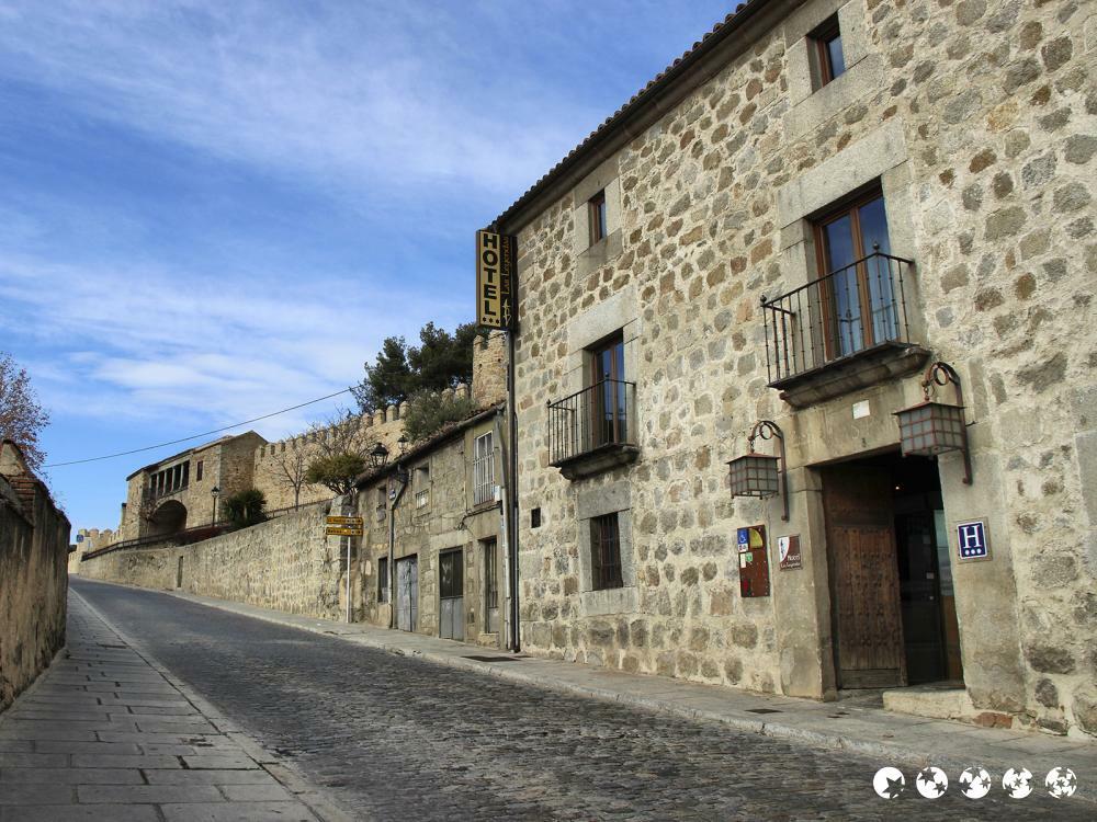 Hotel Las Leyendas Avila Bagian luar foto
